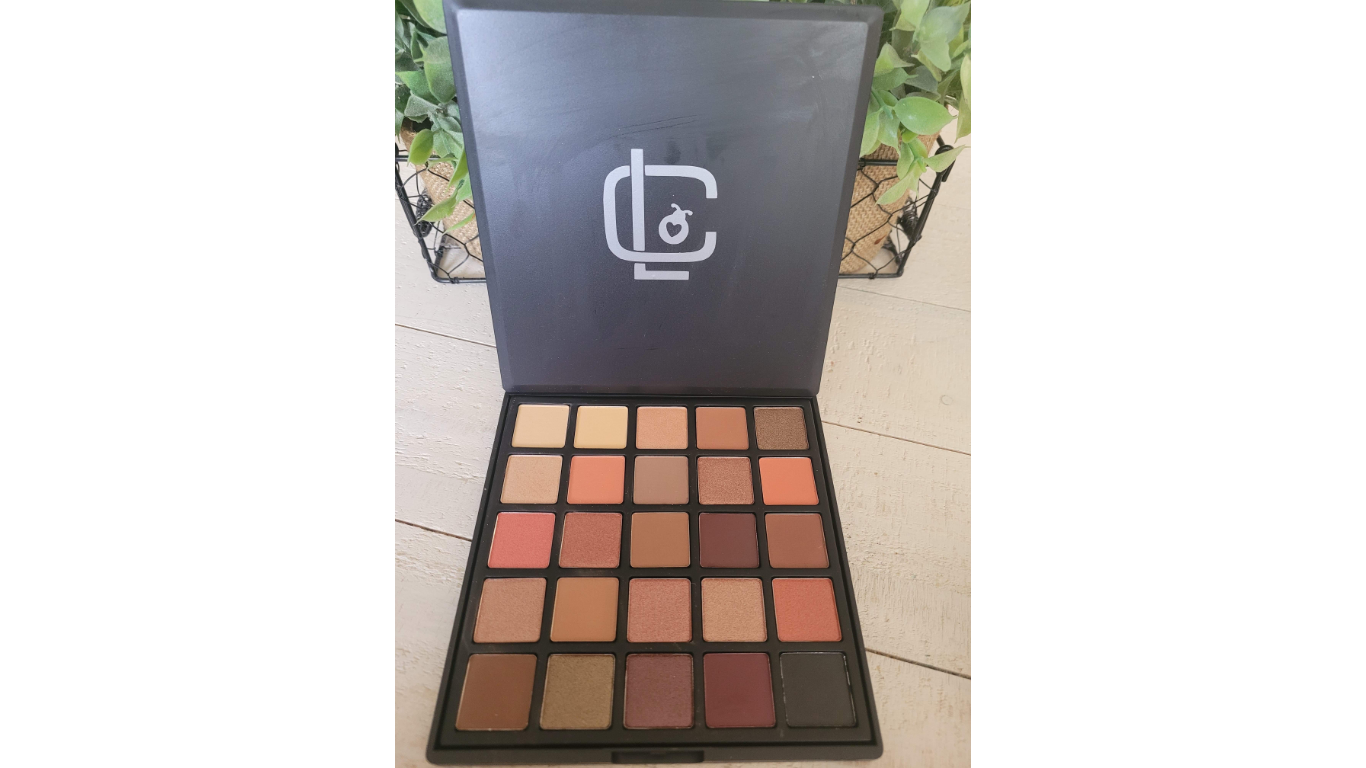 Solstice Warmth 25-Pan Eyeshadow Palette